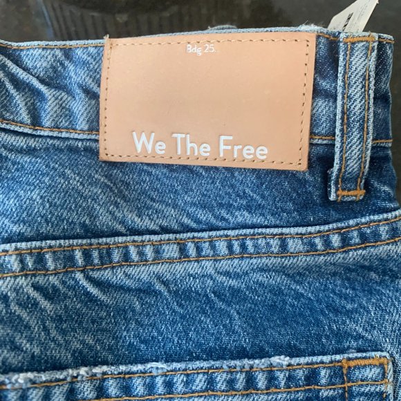 NWT Size 29 We the Free jeans. - Picture 2 of 2